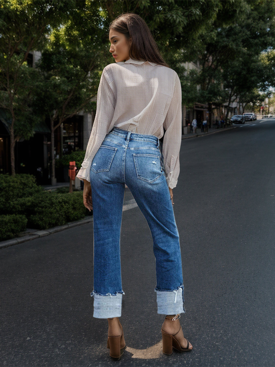 Mid-Rise Waist Jeans with Pockets