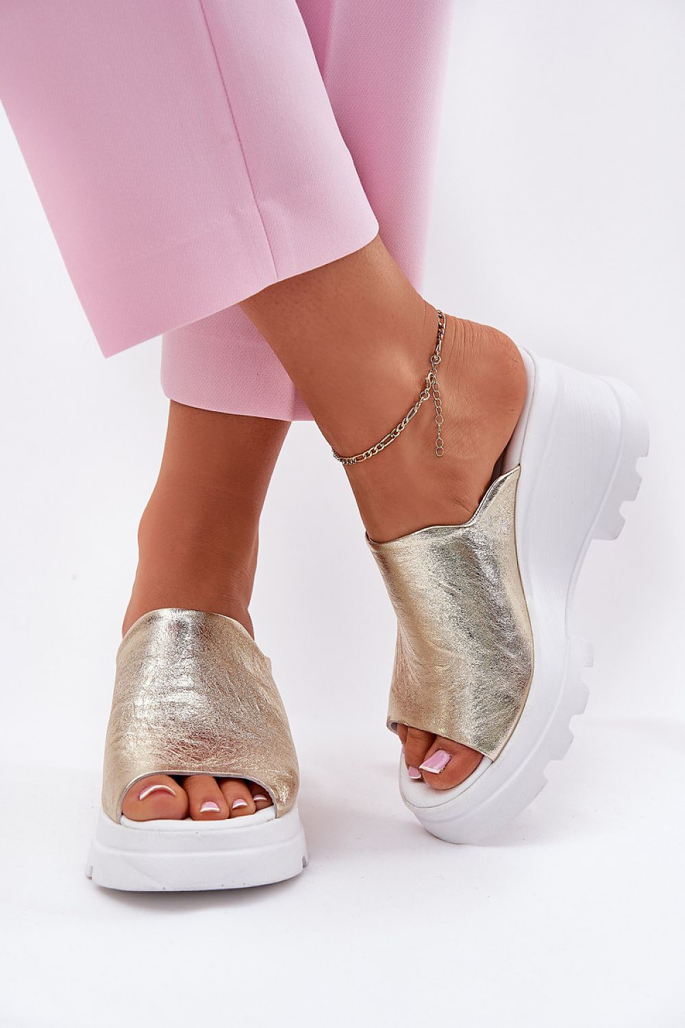 Flip-flops model 213034 Shop One Place