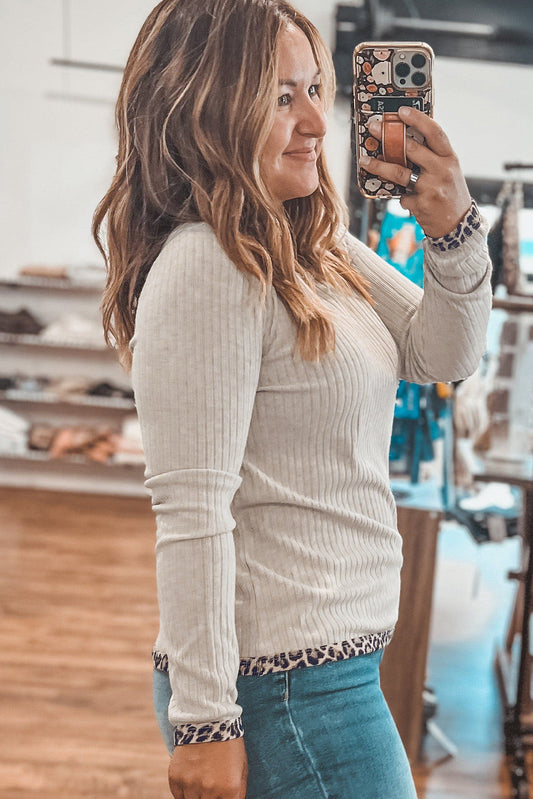 Parchment Ribbed Contrast Leopard Edge Round Neck Plus Size Top