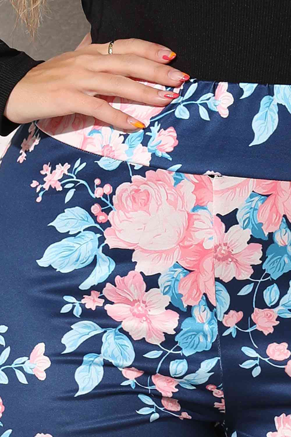Plus Size Floral Print Legging Shop One Place
