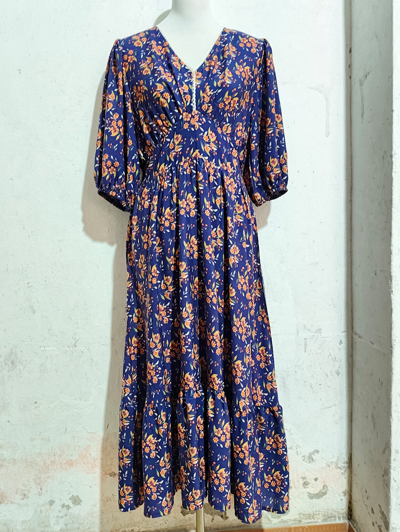 Women Mid Length Floral Dress With Lace Cutout V Neck Three Quarter Sleeves And A Cinched Waist Perfect Casual Beach Vacations  Shop One Place