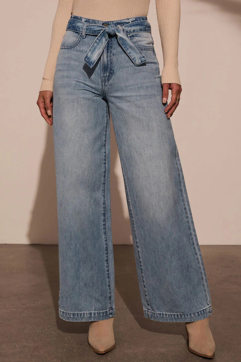 Tied Wide Leg Jeans with Pockets