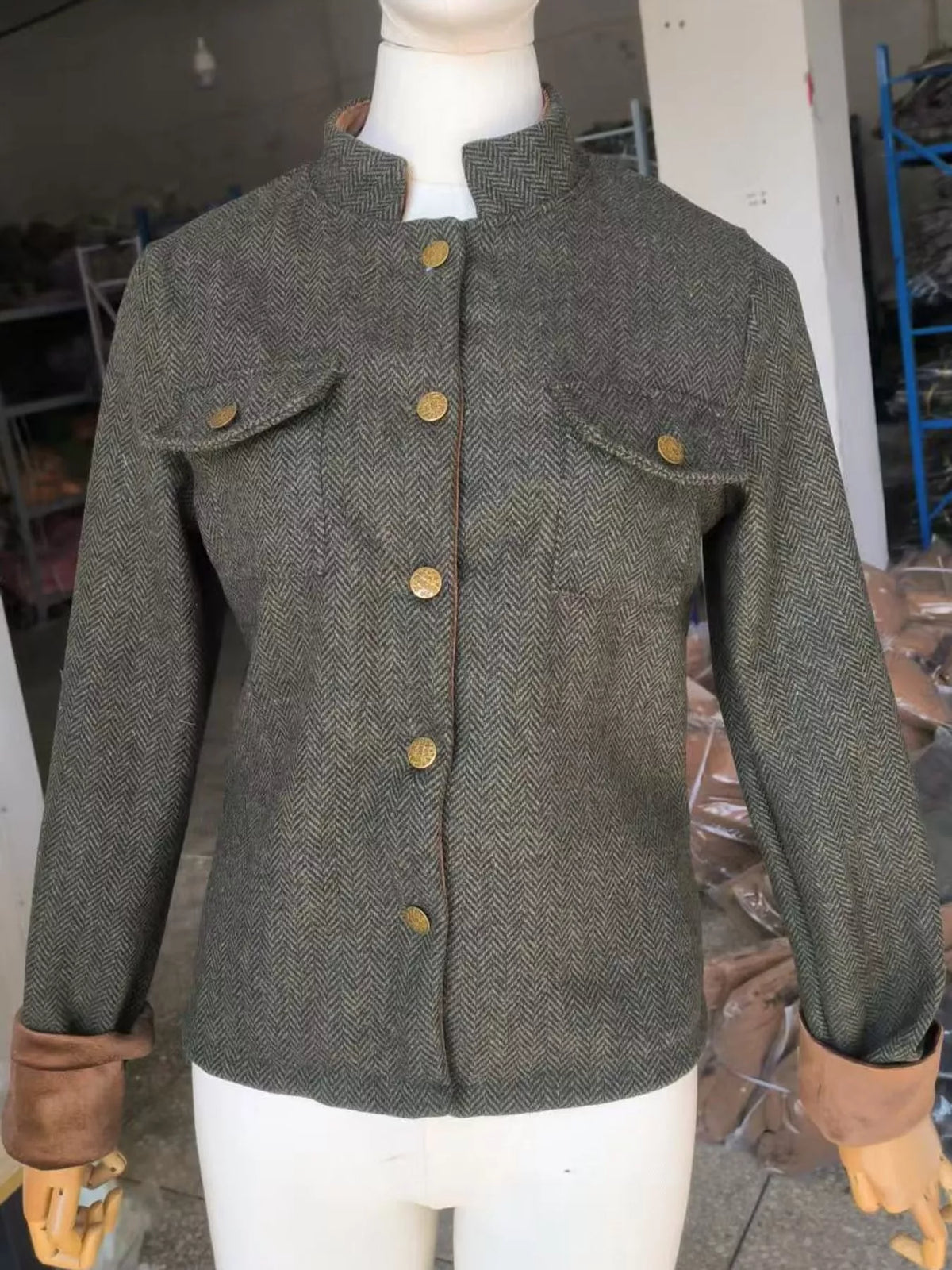 Women's Vintage Herringbone Tweed Blazer – view 7