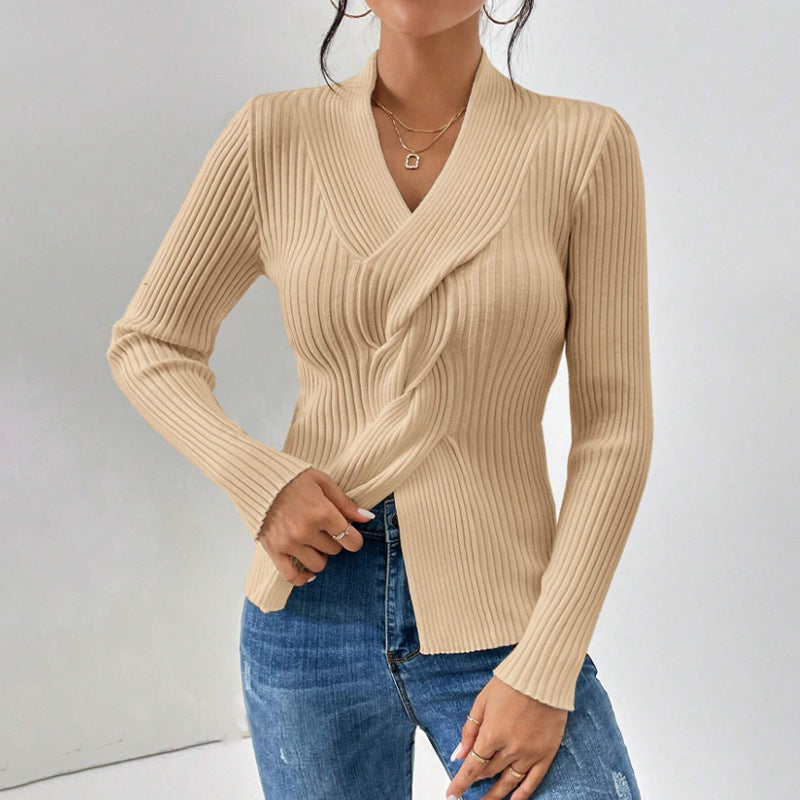 Thread Slit Hemline at Hem Long Sleeve Solid Color Slim Fit Sweater