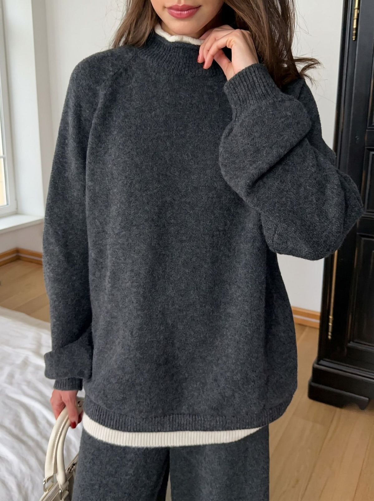 Women's Color Block Knit Sweater & Wide-Leg Pants Set – view 8