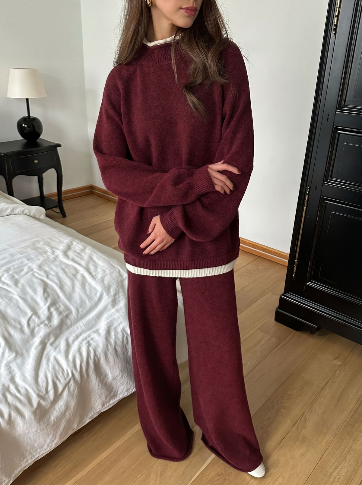 Women's Color Block Knit Sweater & Wide-Leg Pants Set – view 10