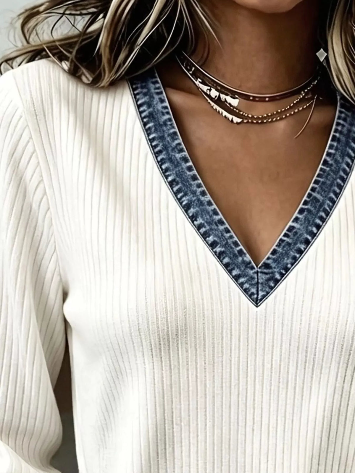 Women's Denim Trim V-Neck Ribbed Knit Top – view 3