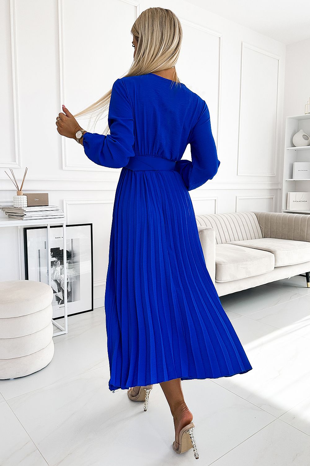 VIVIANA Pleated midi dress with a neckline