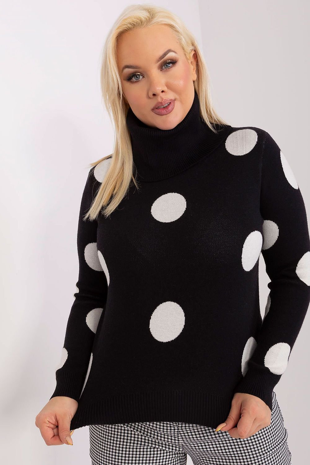 Plus Size Turtleneck Dot Pattern Sweater