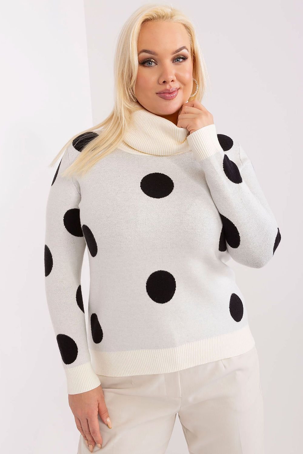 Plus Size Turtleneck Dot Pattern Sweater