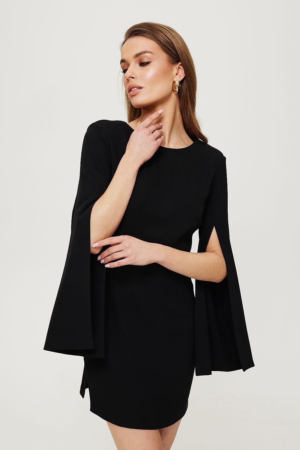 Long sleeves with high slits cocktail dress