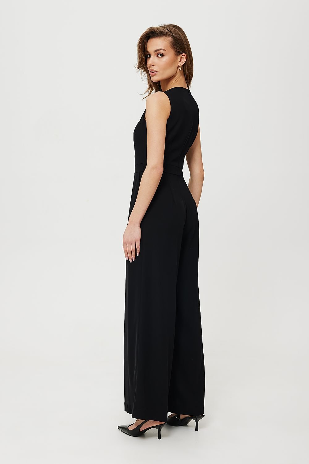 Elegant wide-leg jumpsuit