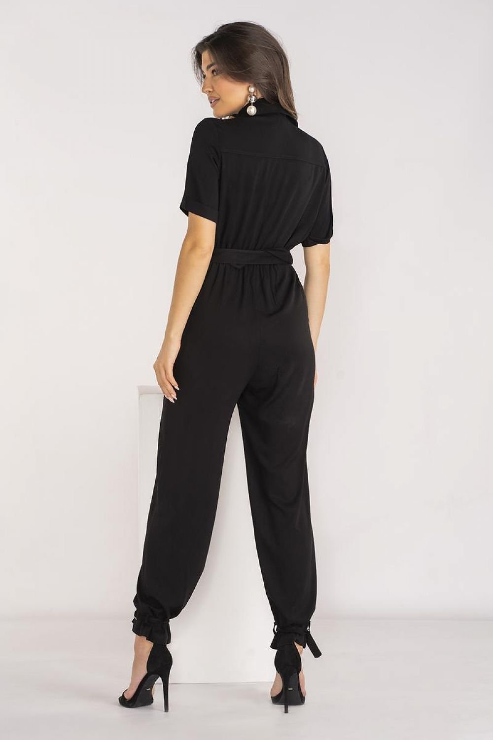 Awama Stylish Jumpsuit with Classic Collar