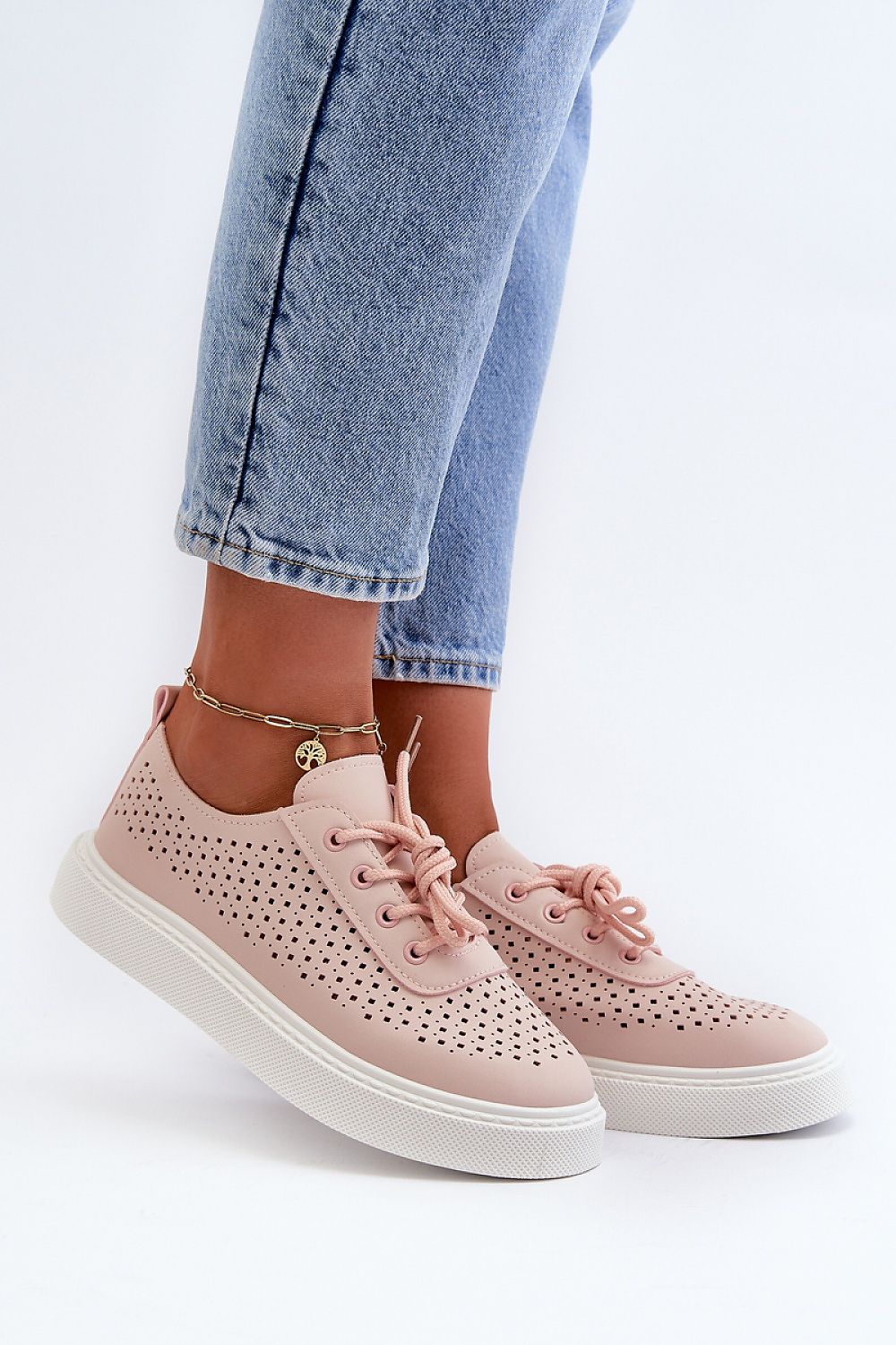 Step in style Openwork Upper Sneakers