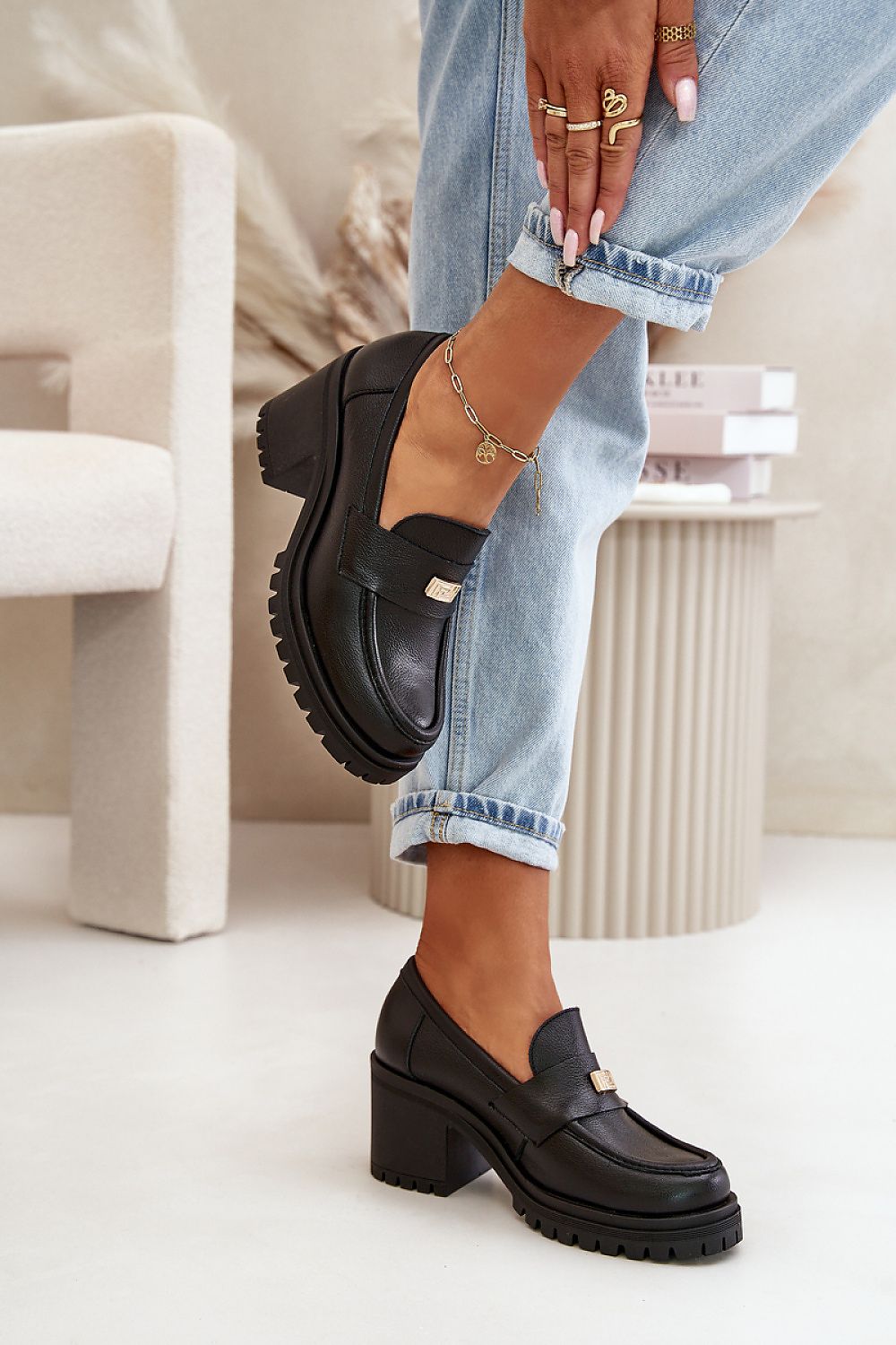 Low Platform Heeled Round Toe Loafers