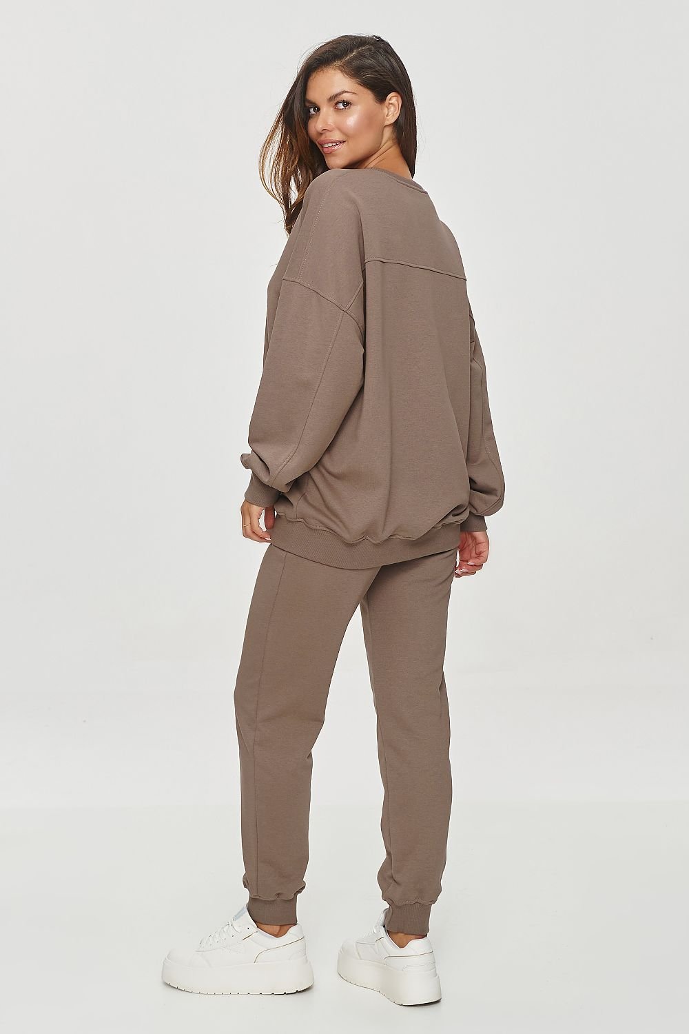 Classic Essential Sweatshirt Pants Set