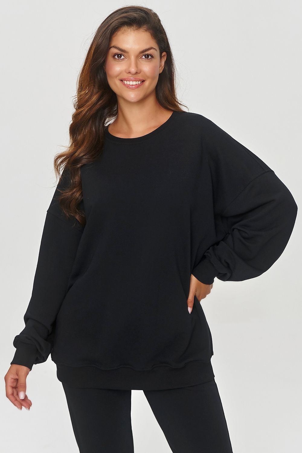 Classic Essential Sweatshirt Pants Set