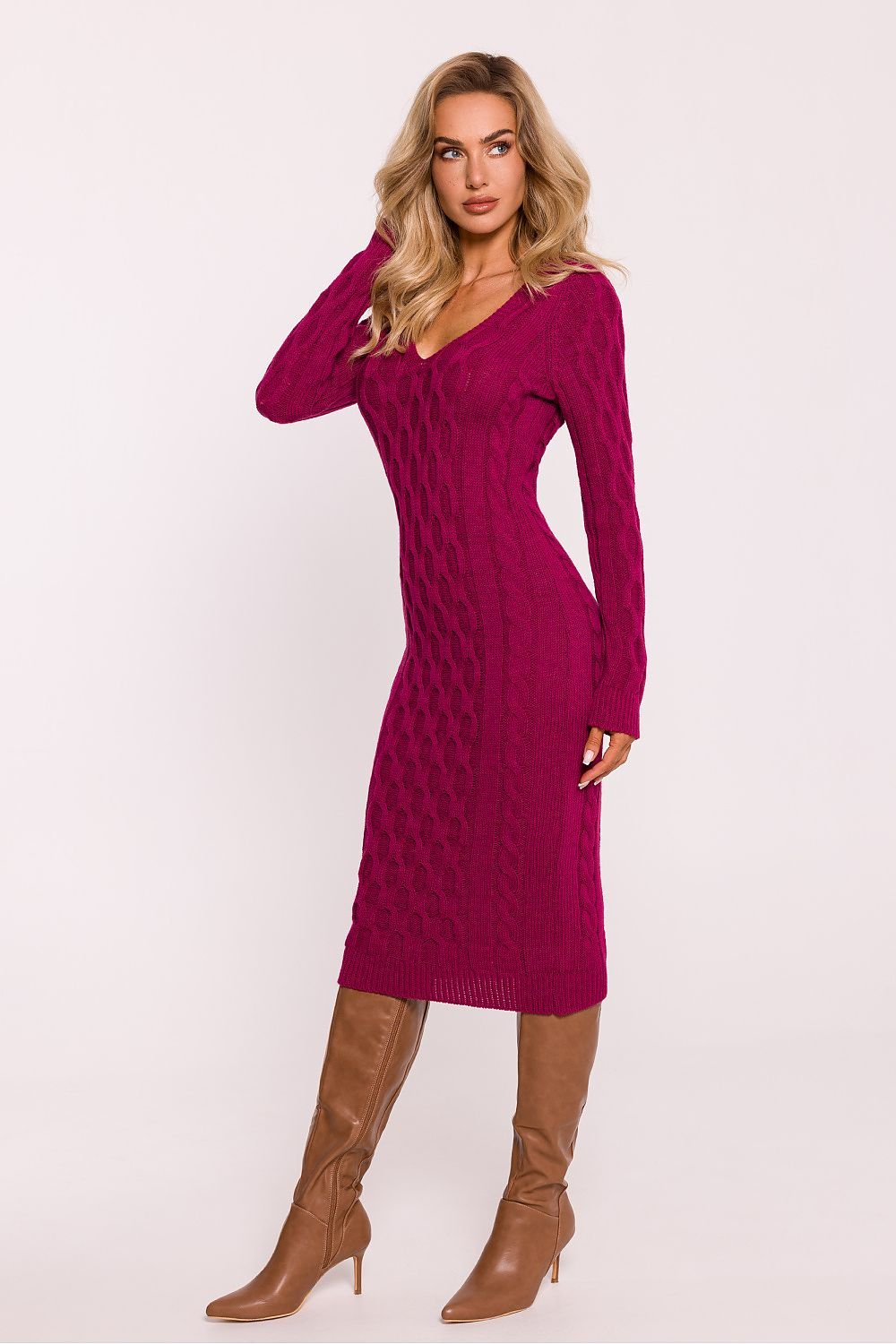 Moe V-neck sweater dress