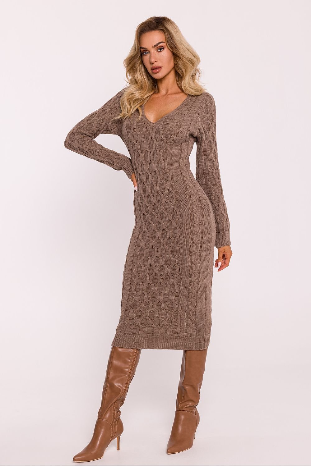 Moe V-neck sweater dress