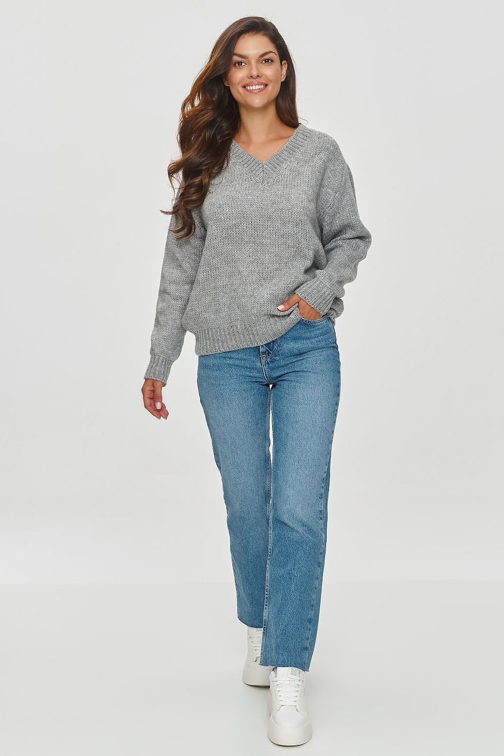 Makadamia V-neck Sweater