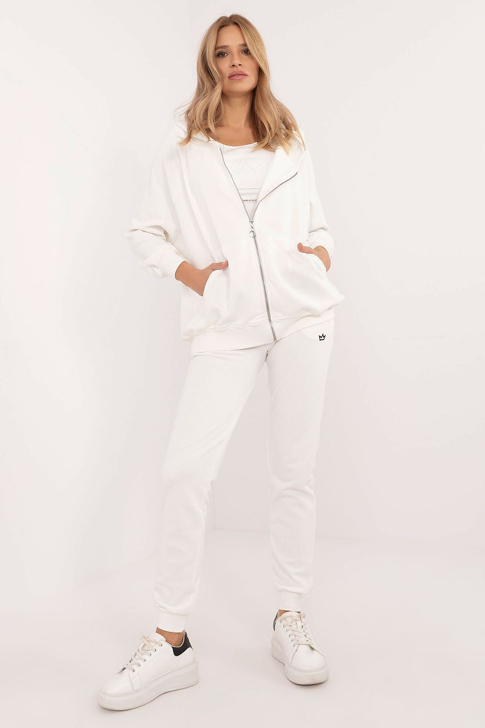 The Long-sleeve zippered sweatsuit