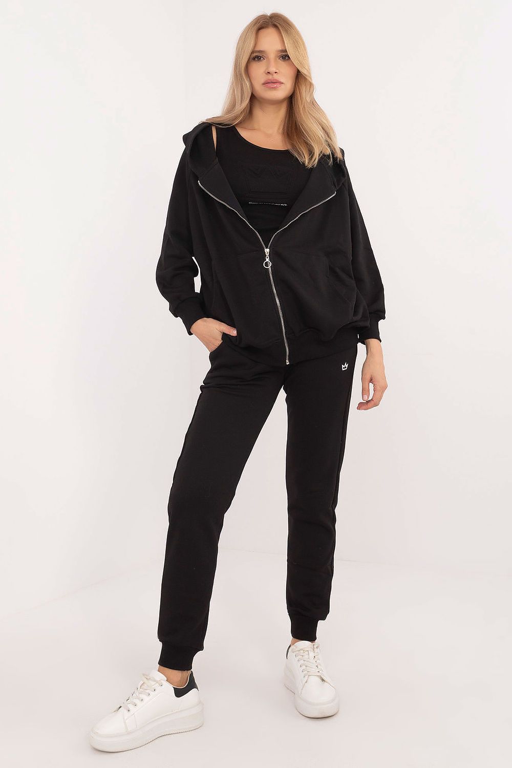 The Long-sleeve zippered sweatsuit