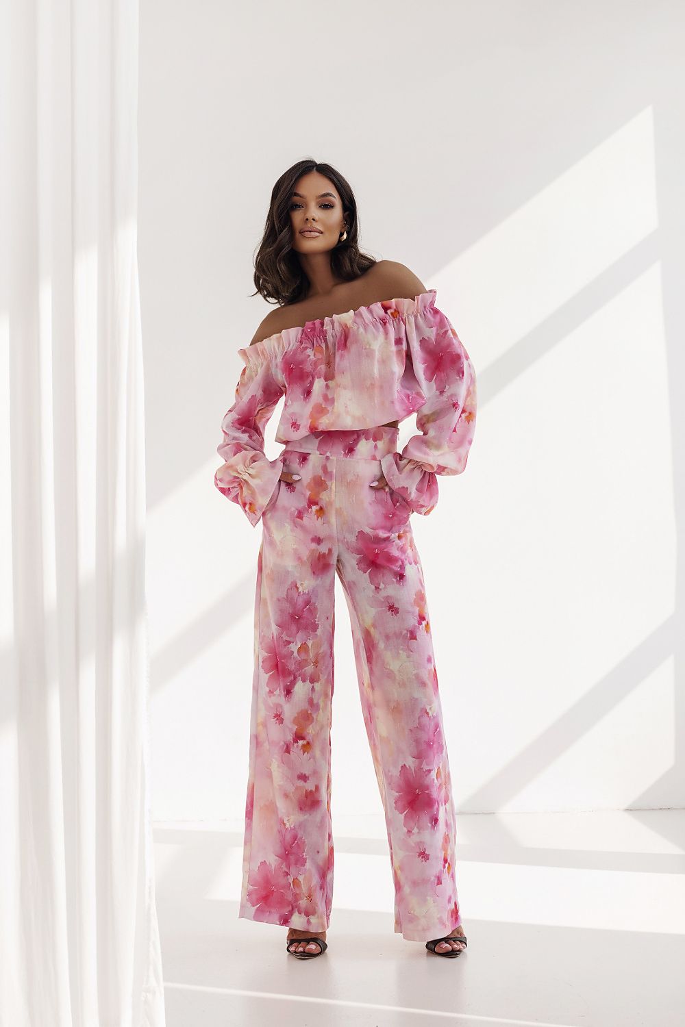 Linen set MIA  Shop One Place
