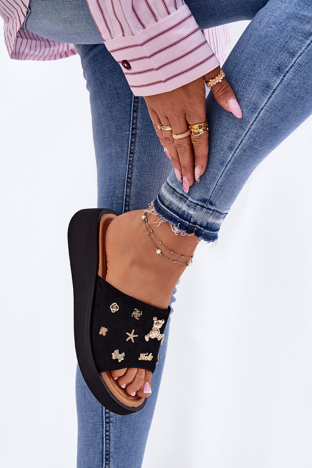 Vinceza Natural Suede Platform Sandals-Black  Shop One Place