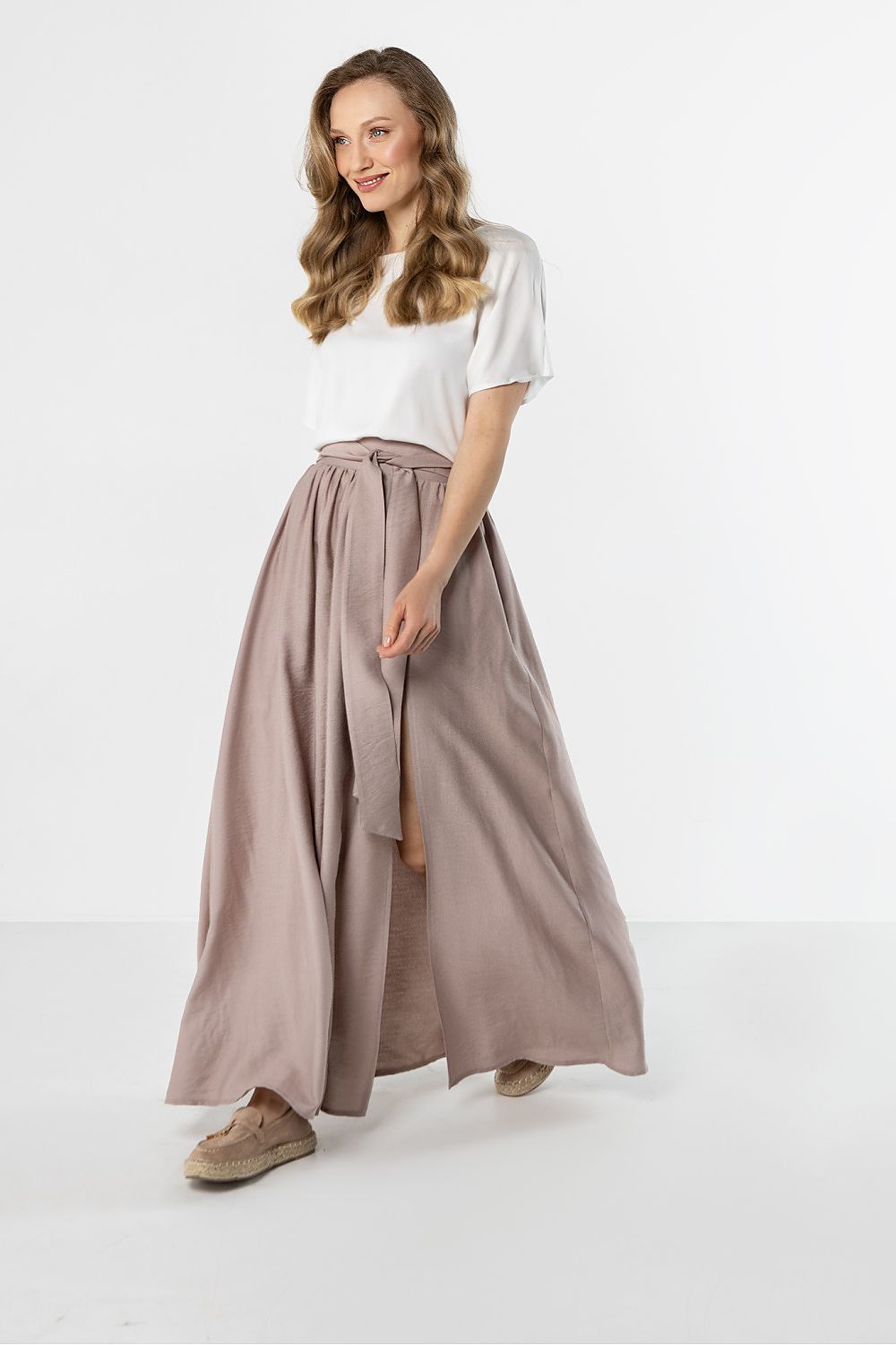 Long skirt model 225331 awama  Shop One Place