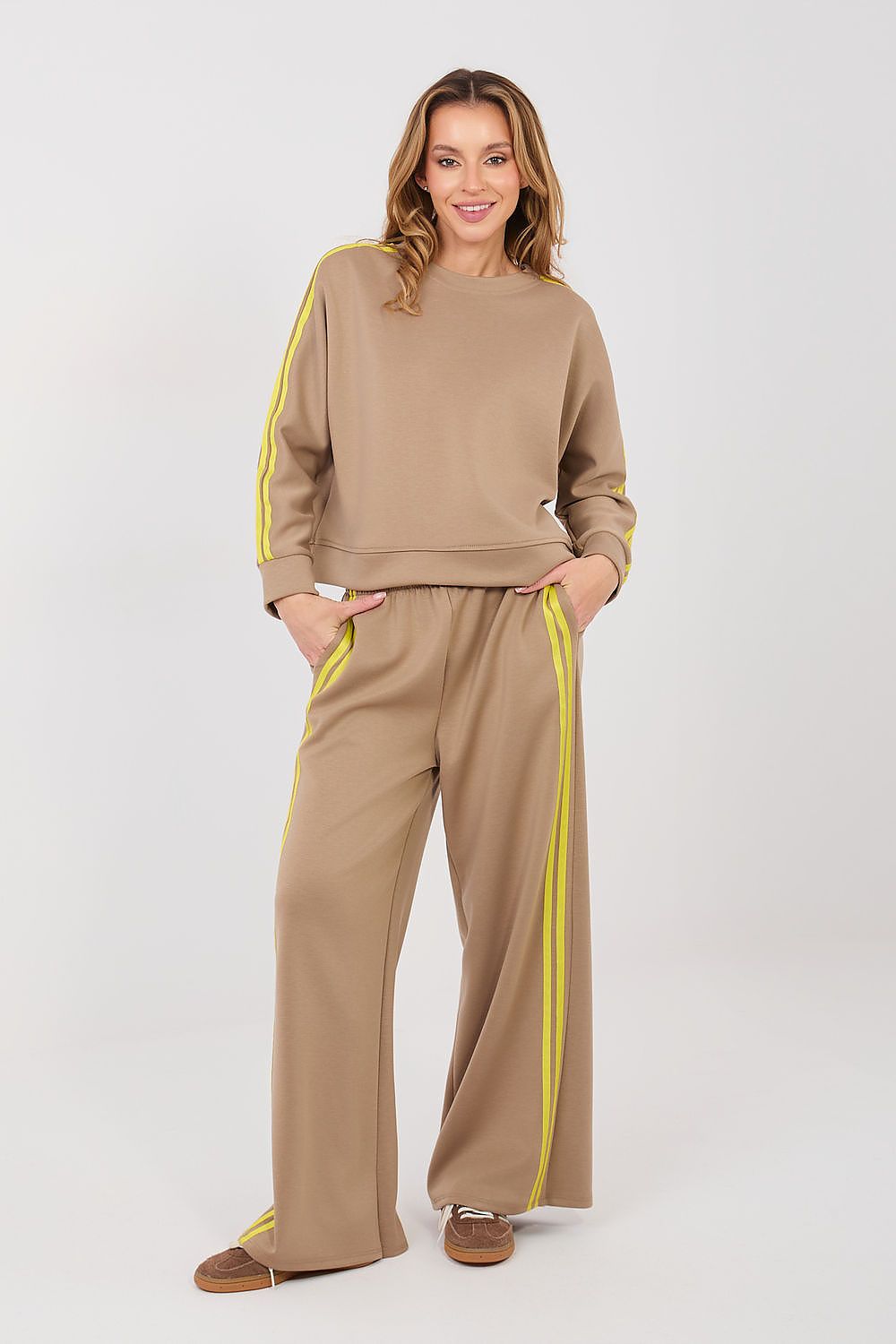Women's Striped Hoodie & Wide-Leg Pants Tracksuit Set – view 7