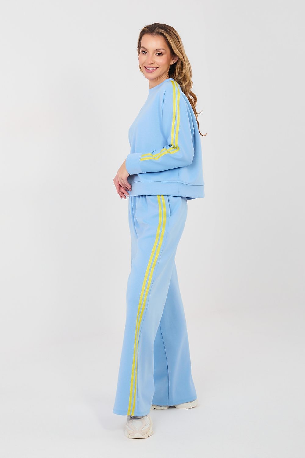 Women's Striped Hoodie & Wide-Leg Pants Tracksuit Set – view 3