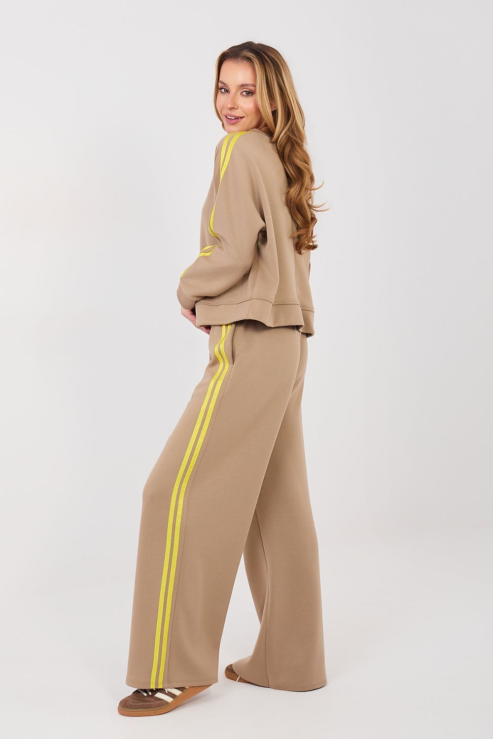 Women's Striped Hoodie & Wide-Leg Pants Tracksuit Set – view 9