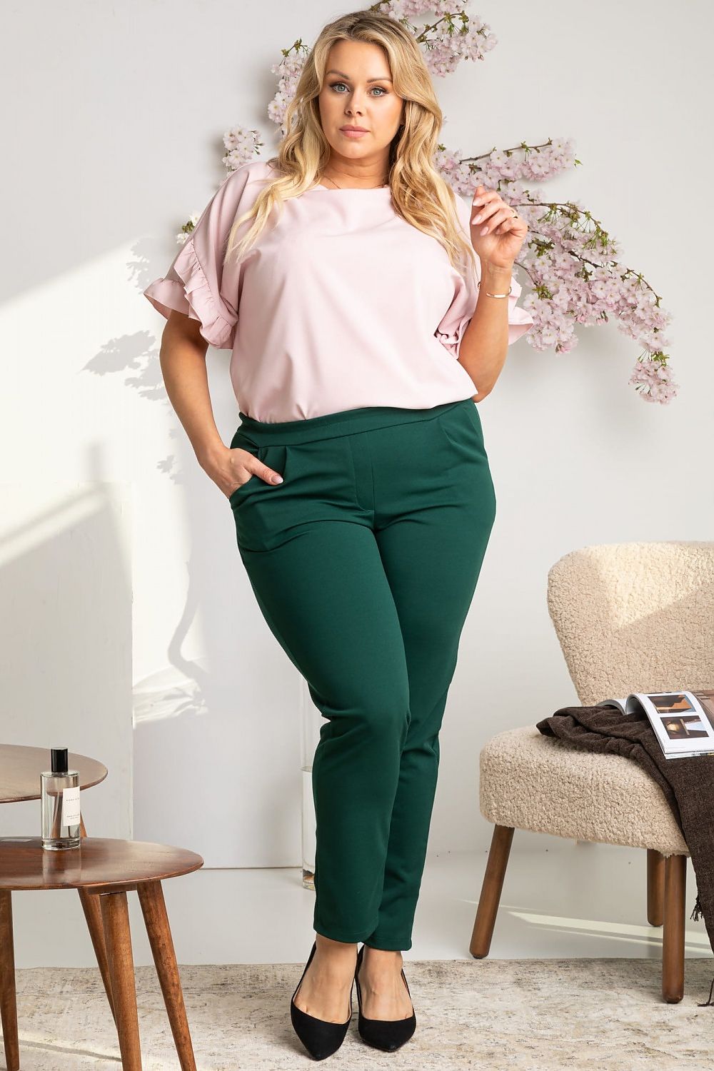 Elegant knitted pants with pockets BENTON