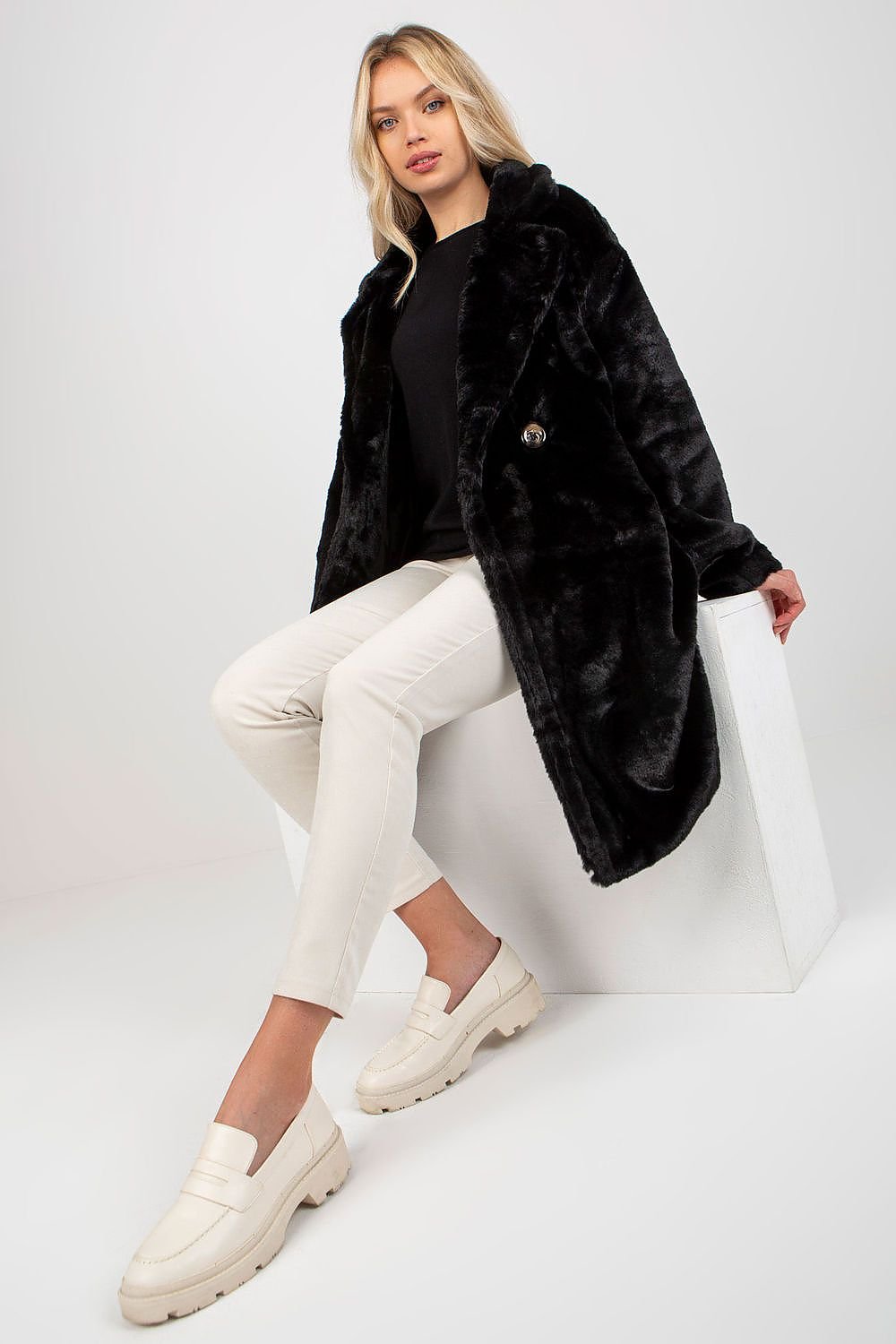 Och Bella Classic Faux Fur Coat