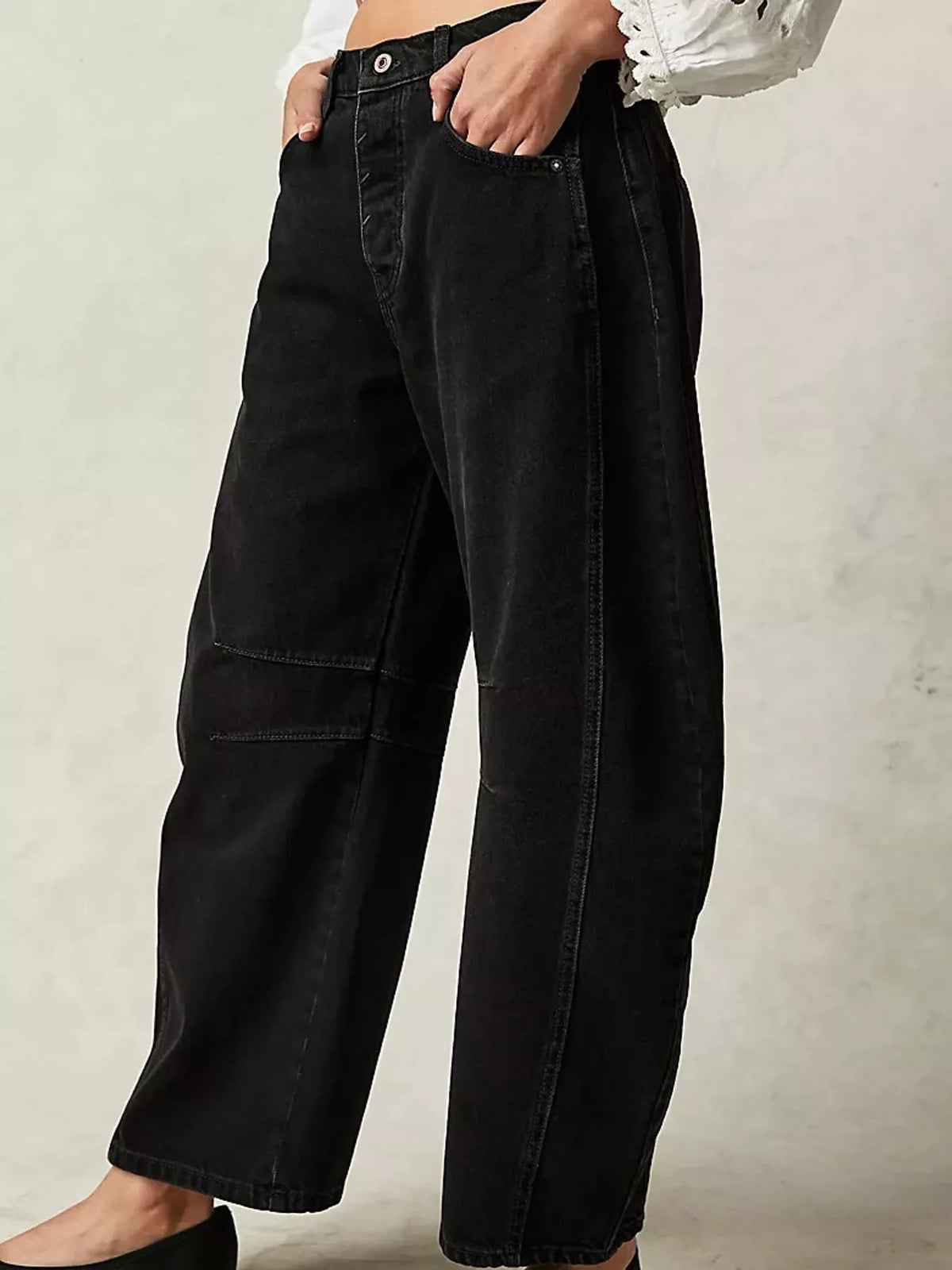 Women's High-Waist Barrel-Leg Jeans – view 9