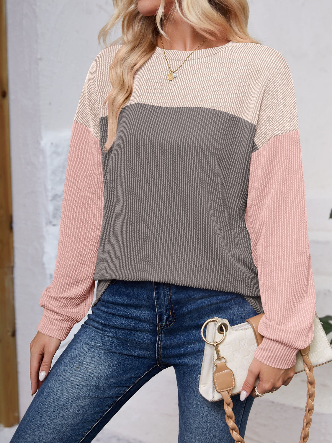 Lovelet Color Block Round Neck Long Sleeve Sweatshirt